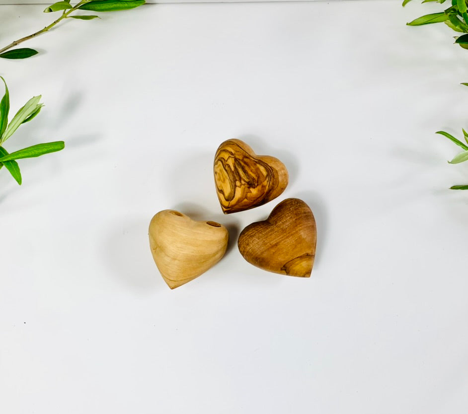 Olive Wood Heart Charm, Handmade Natural Grain Wooden Heart, Rustic Keepsake Gift, Small Boho Ornament